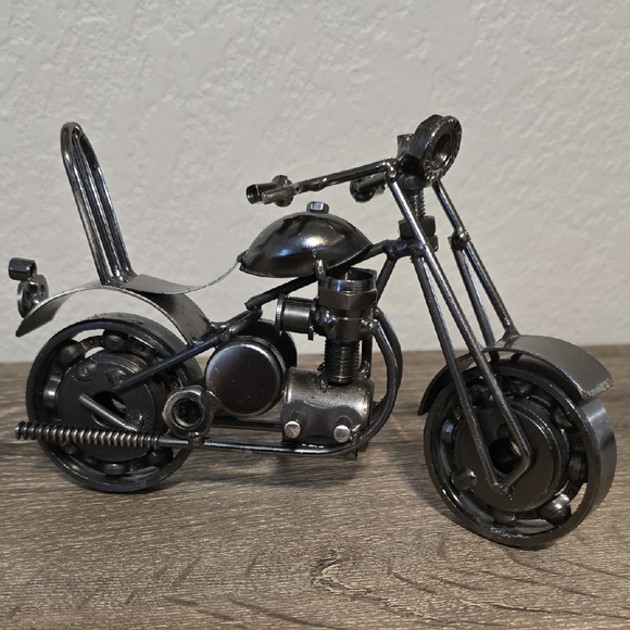 Motorcycle Decor - Picture 3 of 7